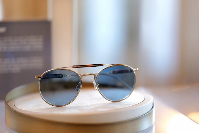 ブルネロ クチネリ、伝統と技術が融合する美しく上質なアイウエア｜Pen